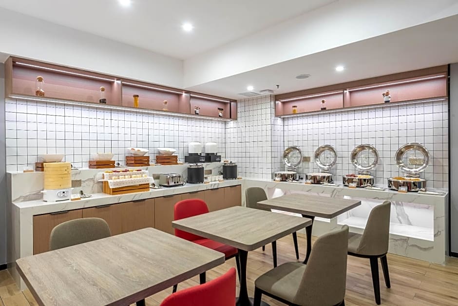 Borrman Hotel Zhanjiang Jinshawan Chikan Republic of China Style Street