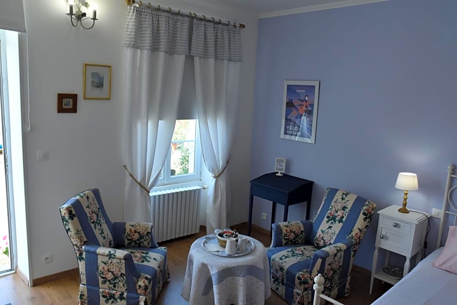 La Little School Chambres d'Hôtes à Arçay