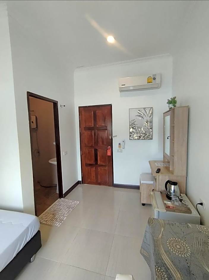 Passion Nai Harn Guesthouse