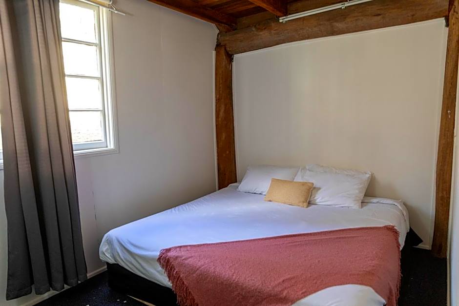 Girraween Country Inn