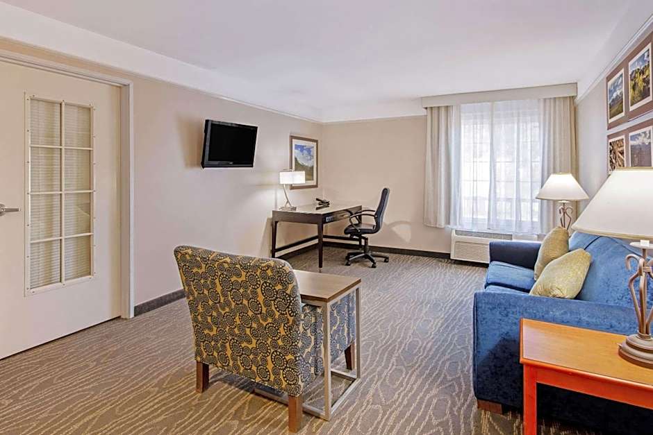 La Quinta Inn & Suites by Wyndham Ruidoso Downs