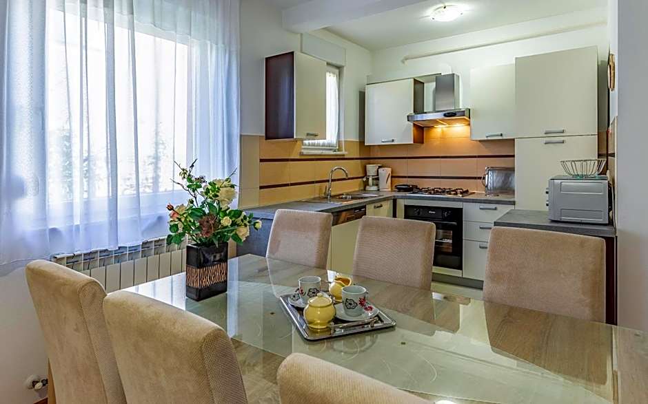 Istriensonne - Apartments Veruda mit Grillterrasse