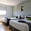 SR Hotel