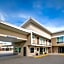 Econo Lodge Inn & Suites
