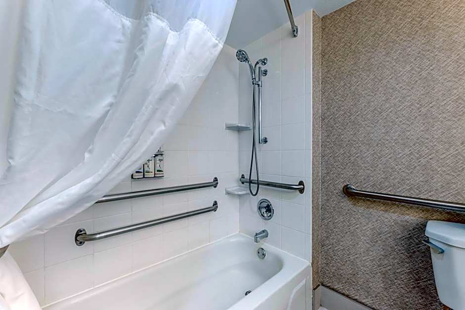 Holiday Inn Express Chicago-Downers Grove By IHG