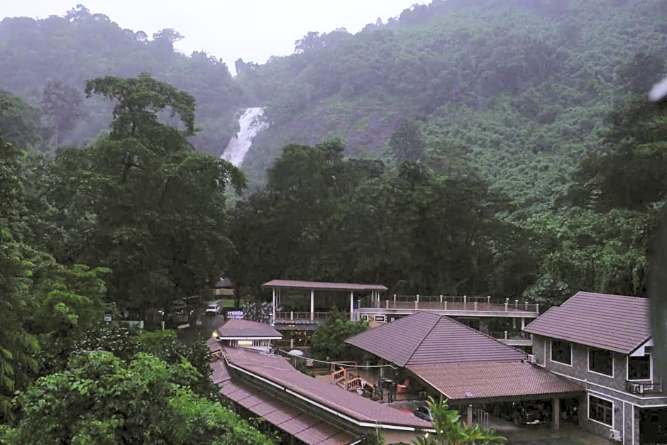 Namtok Sarika Resotel