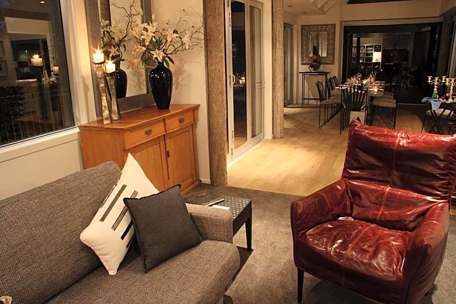 Acacia Cliffs Lodge