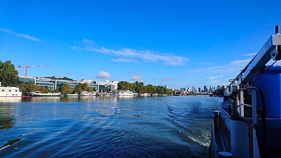 Botel Clair d'Etoile