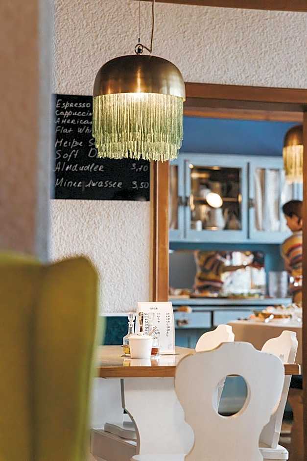 VILLA OXA - Design Boutique Hotel