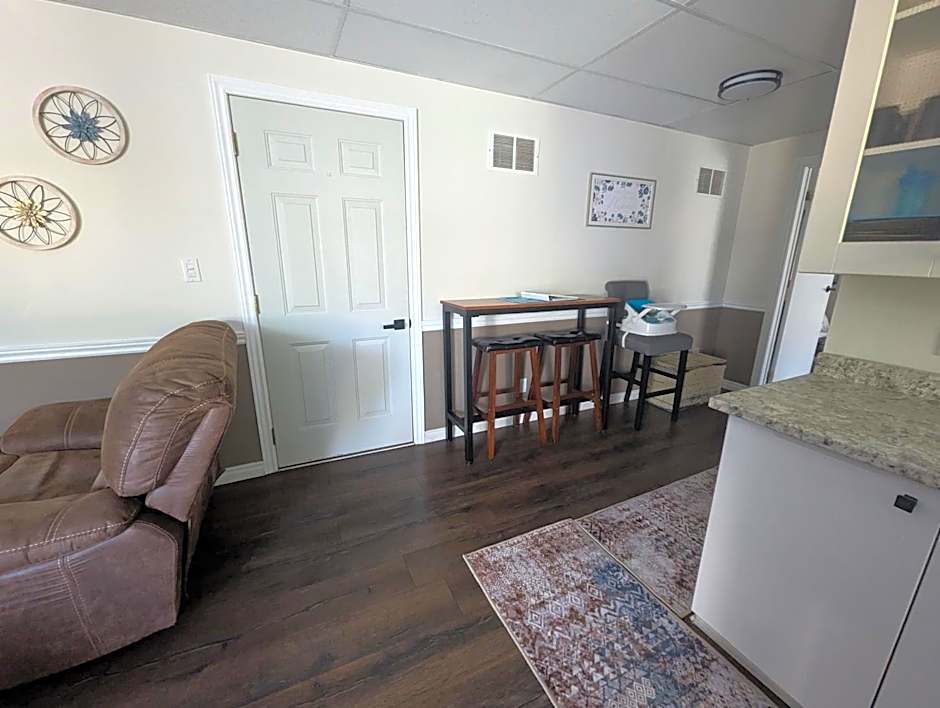 Suite in the Bush-Private Apartment