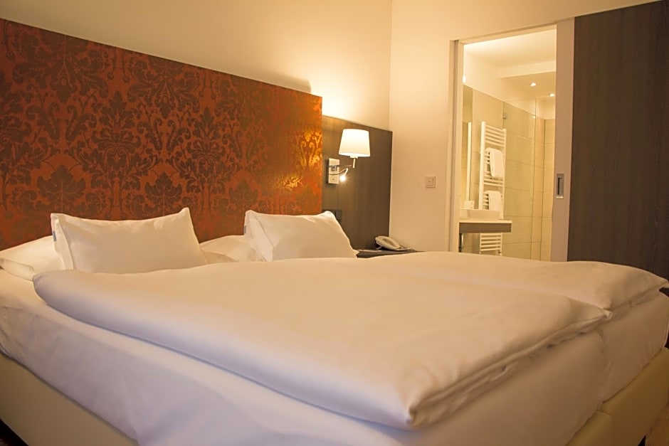 Hotel Schloss Weikersdorf