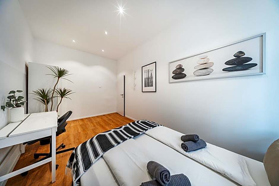 Nice Central City Room