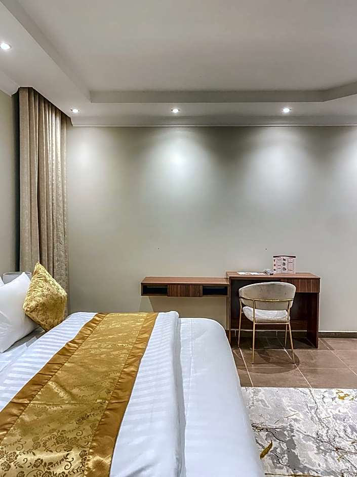 Comfort Inn Al Taawon - Family Only