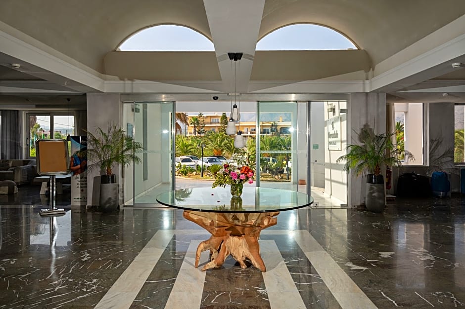 Delfina Tropic Beach