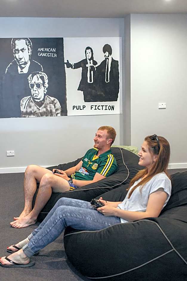 Finlay Jack's Backpackers