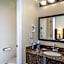 Clarion Inn & Suites Central Clearwater Beach