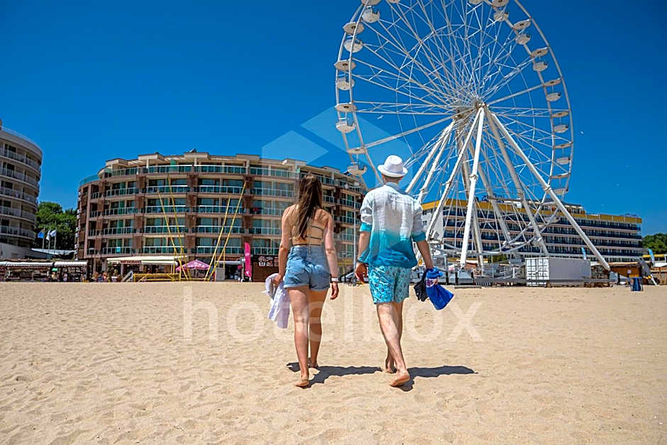 Briz Beach Apartments