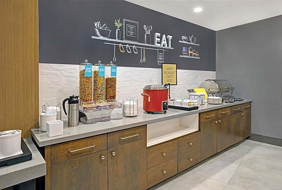 Hampton Inn By Hilton Westfield