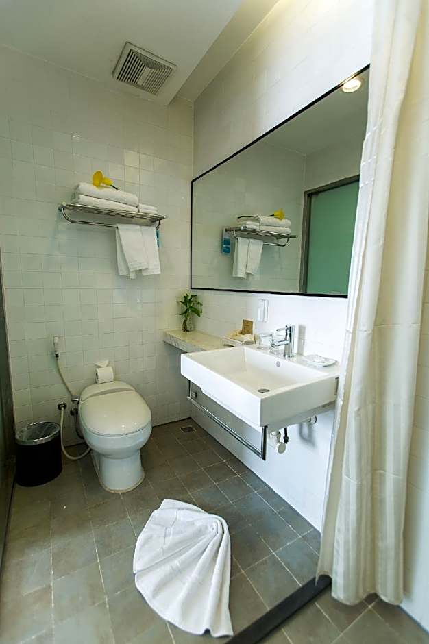 The Alcove Library Hotel