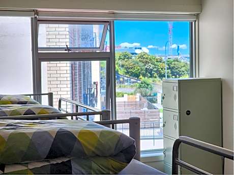 Share Bed in 6-Bed Mixed Dormitory