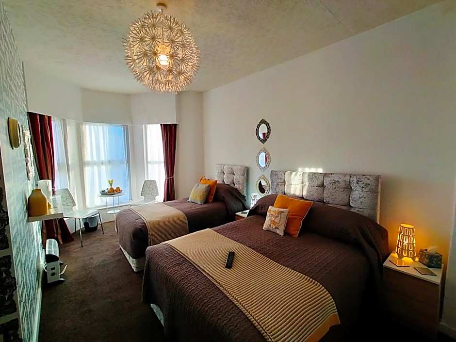 Hotel Babylon – Blackpool