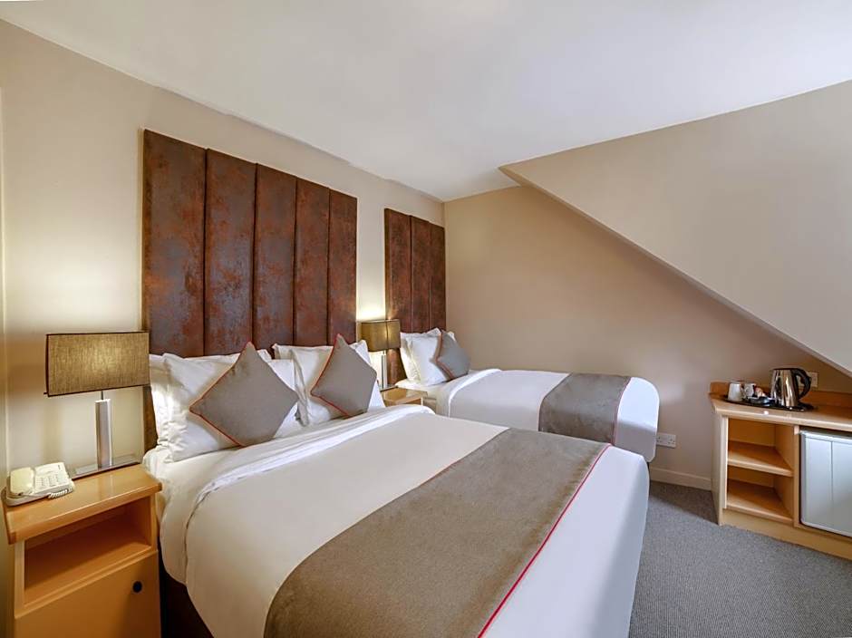 Brentwood Aberdeen City Centre near Union Street