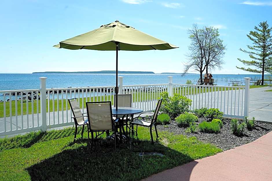 Baymont by Wyndham St. Ignace Lakefront
