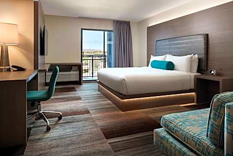 aloft, Suite, 1 King Bed, Balcony