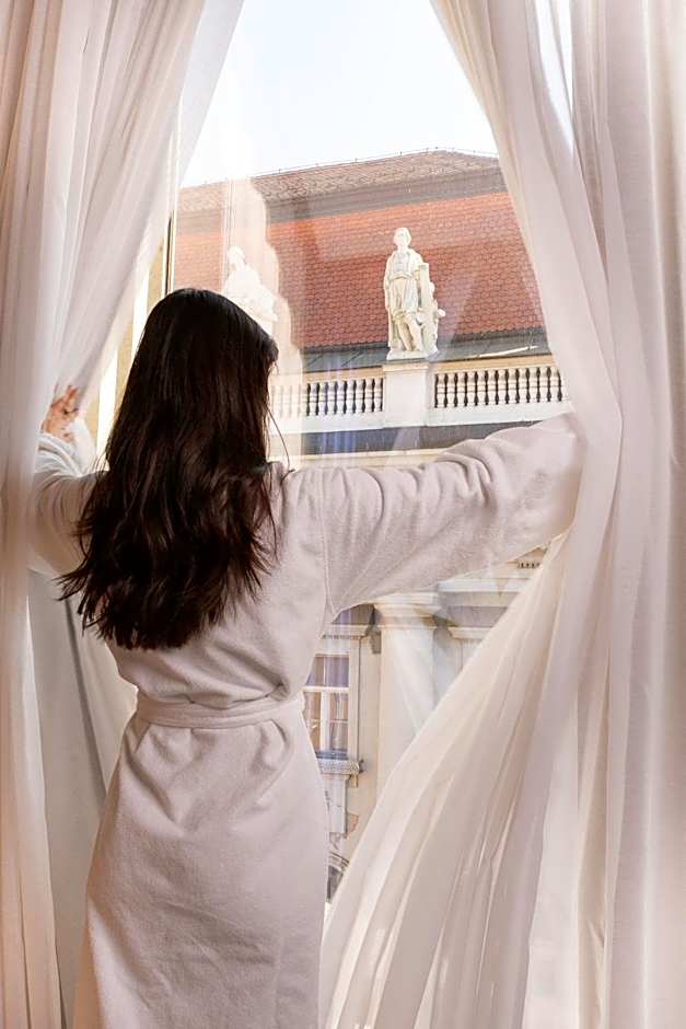 MET Boutique Hotel