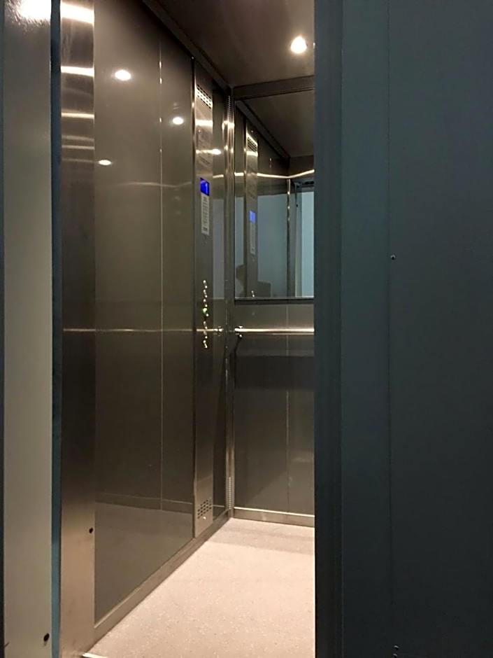 MVA House Teplice, Šanovský park