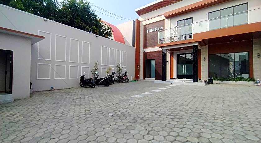 RedDoorz Syariah near Alun Alun Tegal 2