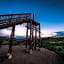 -Pet Friendly- Miners Cabin #5 -Two Double Beds - Private Balcony