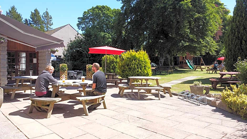 Bennachie Lodge Hotel