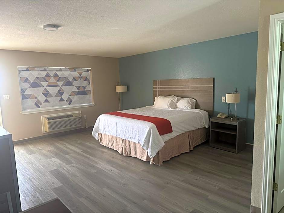 Deluxe Inn Palacios
