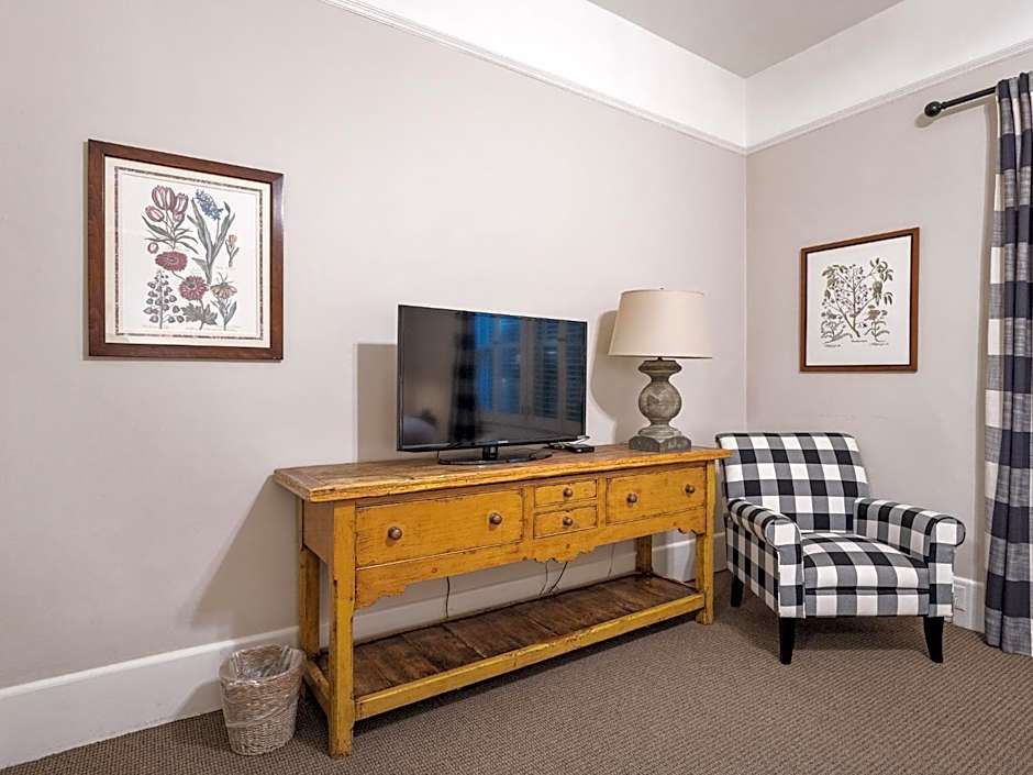 The Upham Hotel