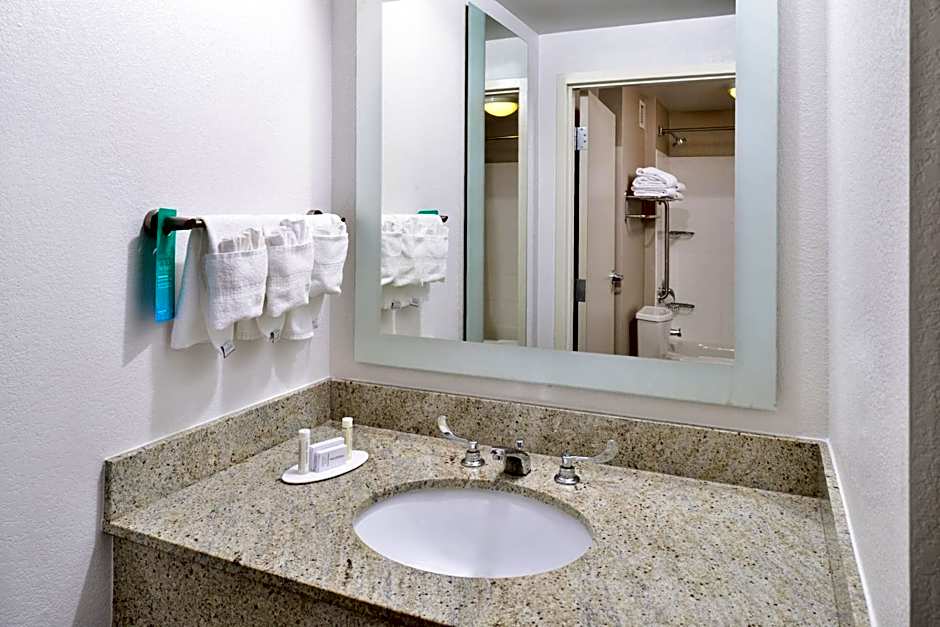 SpringHill Suites by Marriott Fairfax Fair Oaks