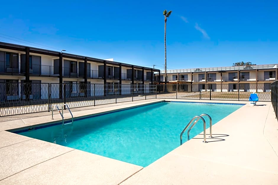 Red Lion Inn & Suites Tucson Downtown