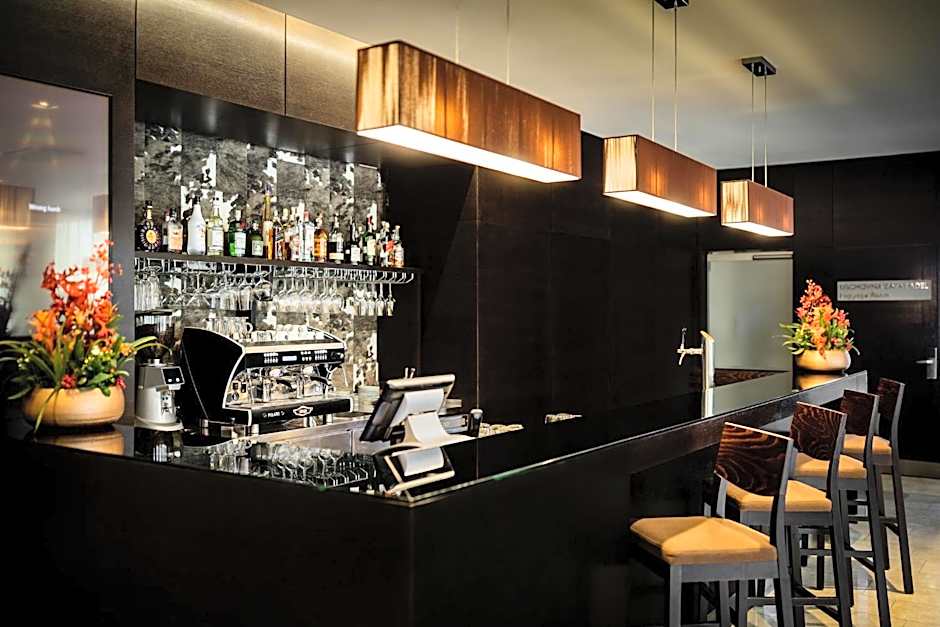 Occidental Praha Five