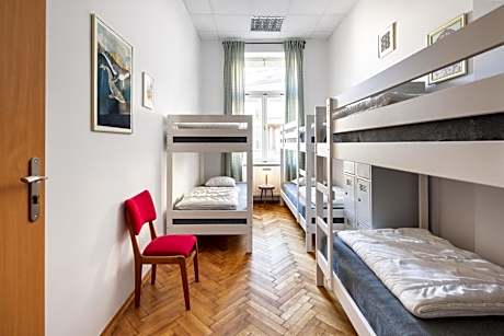 Bed in 6-Bed Dormitory Room