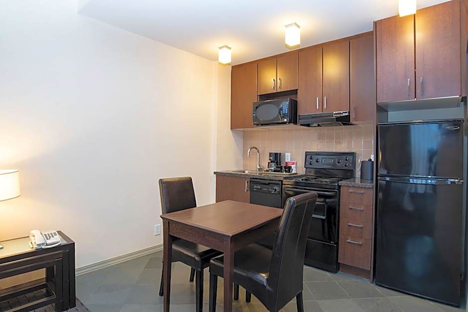 Sandman Suites Vancouver on Davie