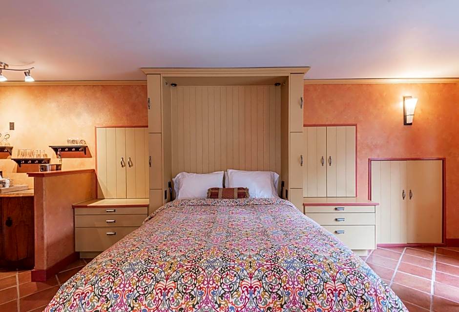 Salt Spring Carriage House B&B