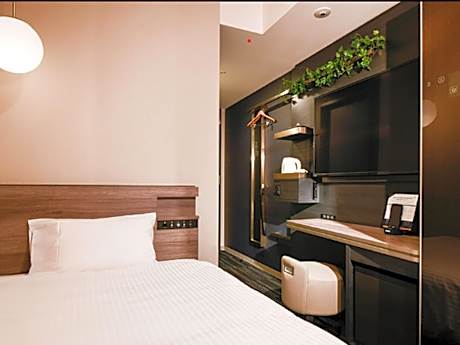 Tower View LG Styler Room Single High Floor