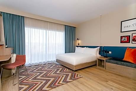 Queen Room - Mobility Access