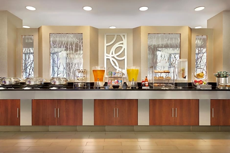 Radisson Akron-Fairlawn Copley