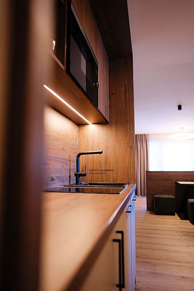 LH Suites Aparthotel - NEW since 2025