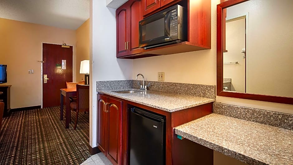 Quality Suites