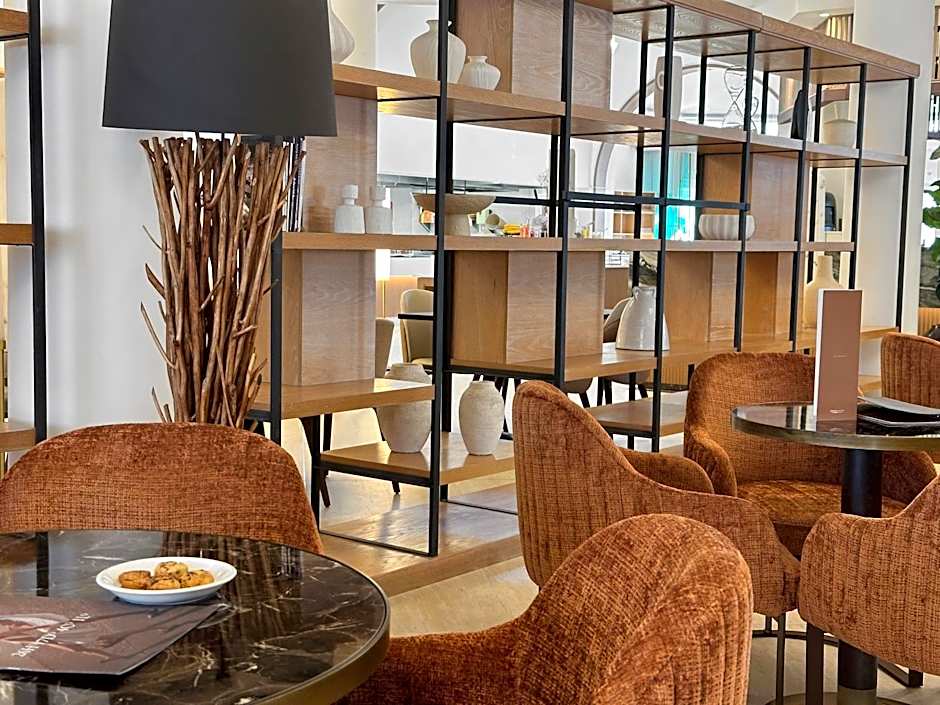 The King Jason Paphos - Designed for Adults