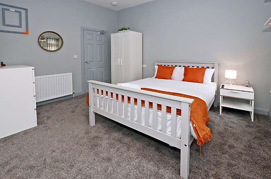 Townhouse PLUS @ 301 West Street Crewe