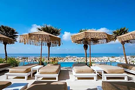 Hotel Napa Suites (Adults Only)