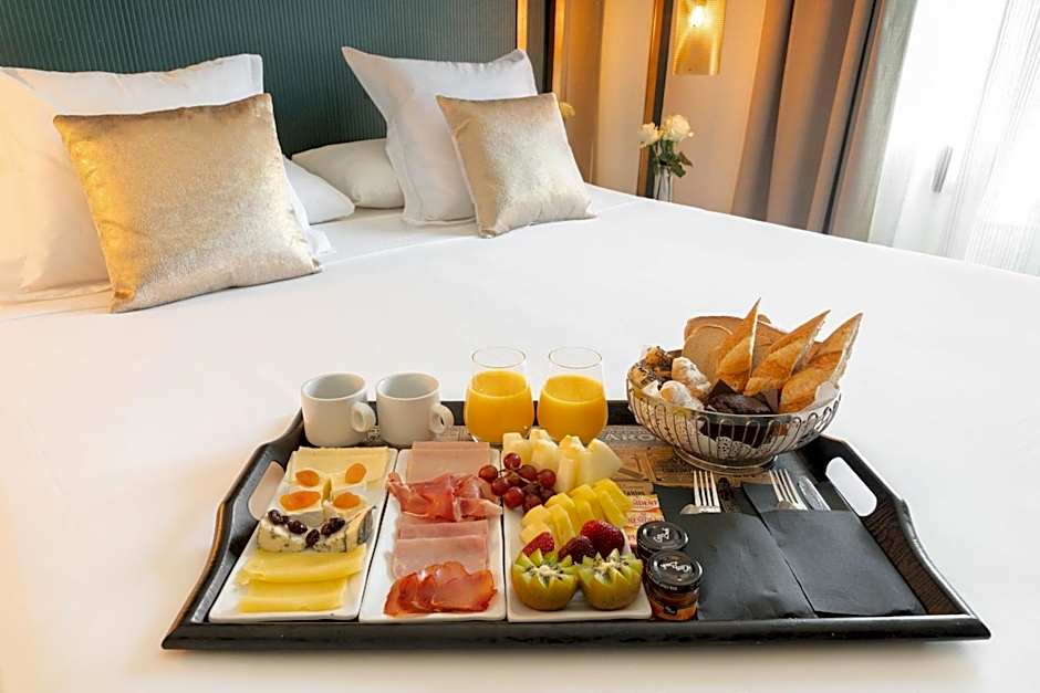 La França Travellers Adults Only